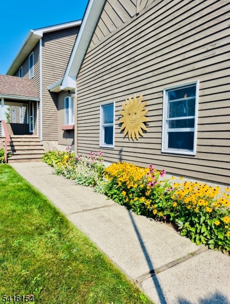 EAGLES NEST - Residential