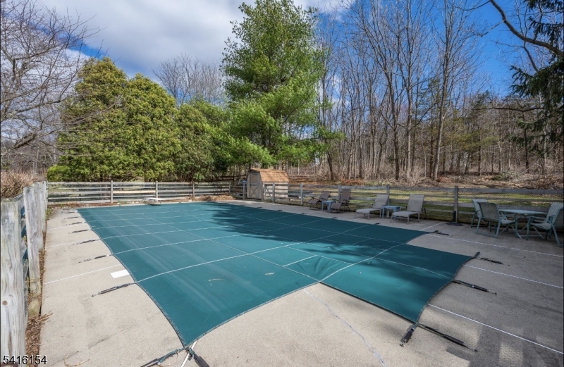 EAGLES NEST - Residential