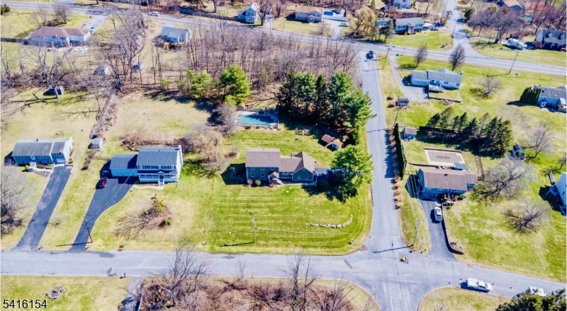 EAGLES NEST - Residential