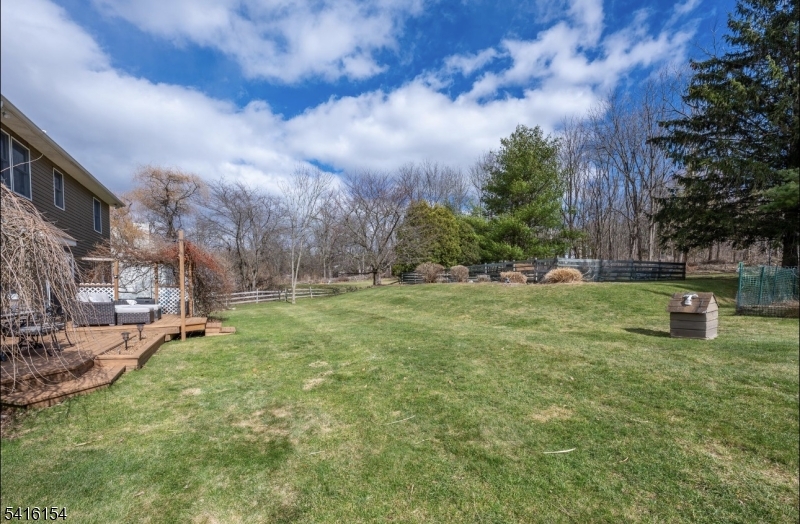 EAGLES NEST - Residential