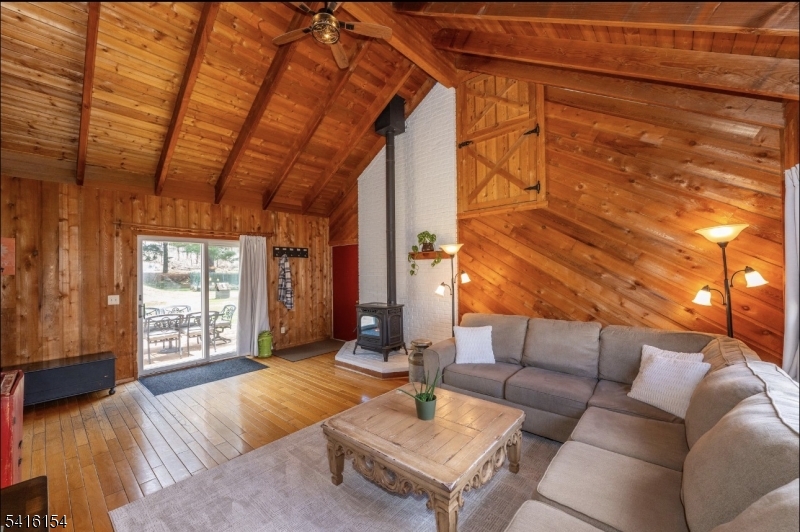 EAGLES NEST - Residential