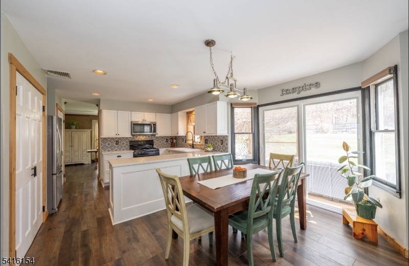 EAGLES NEST - Residential