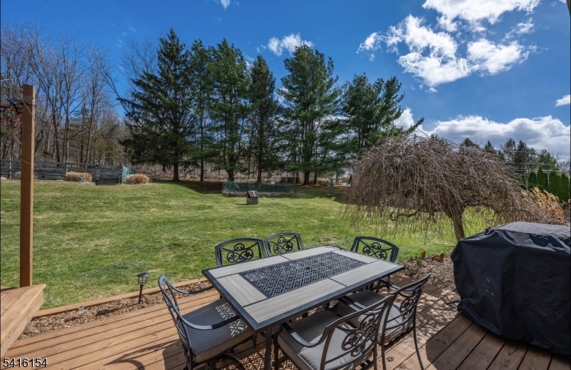 EAGLES NEST - Residential