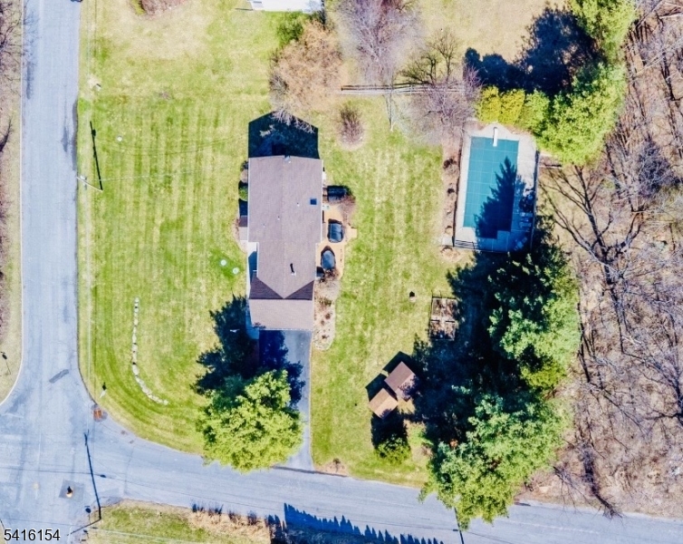 EAGLES NEST - Residential