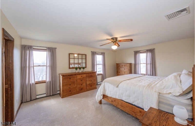 EAGLES NEST - Residential