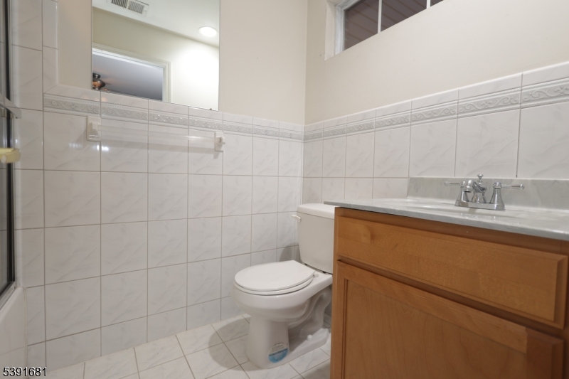 Broadway Commons - Residential