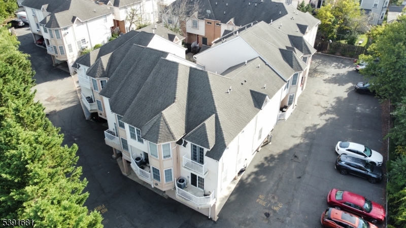 Broadway Commons - Residential