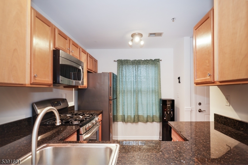 Broadway Commons - Residential