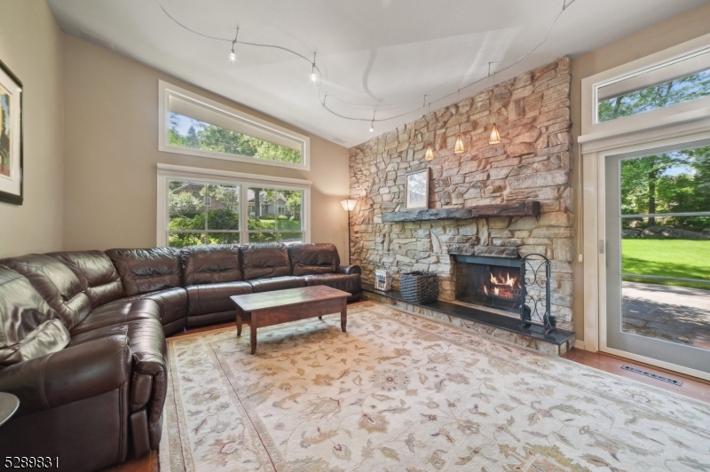 DEERFIELD - Residential