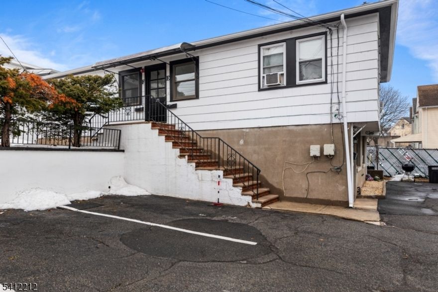 Well-maintained one-bedroom, one-bath apartment located in East Rutherford. This unit features a bright living area, functional kitchen with ample cabinetry, and a comfortably sized bedroom with closet space. The full bathroom is well kept. Conveniently situated near shopping, dining, parks, and major highways, with easy access to public transportation. A practical and comfortable rental opportunity in a desirable location.