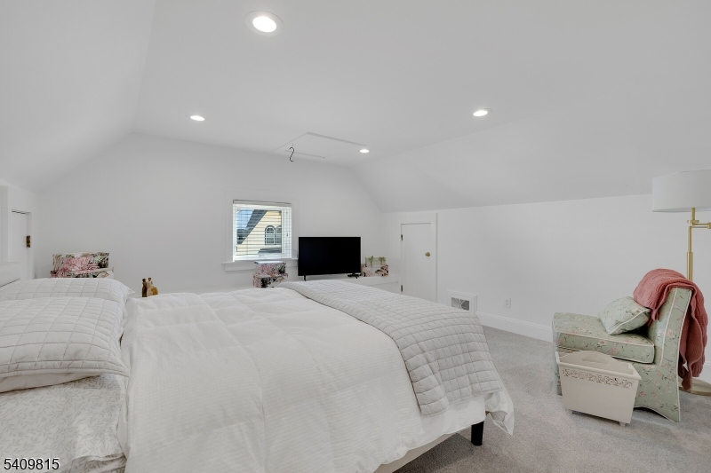 Murray Hill Square - Residential