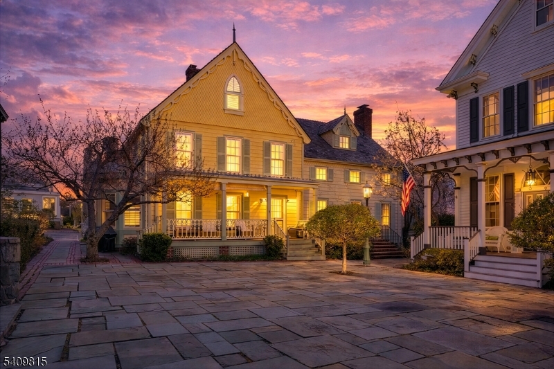 Murray Hill Square - Residential