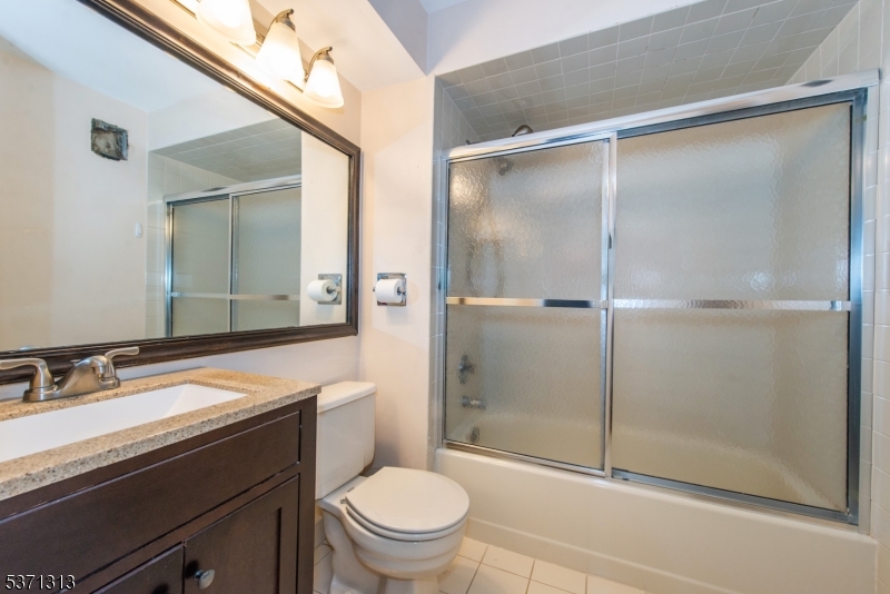 Spring Ridge - Residential