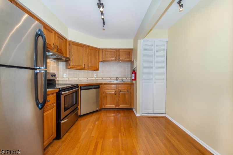 Spring Ridge - Residential