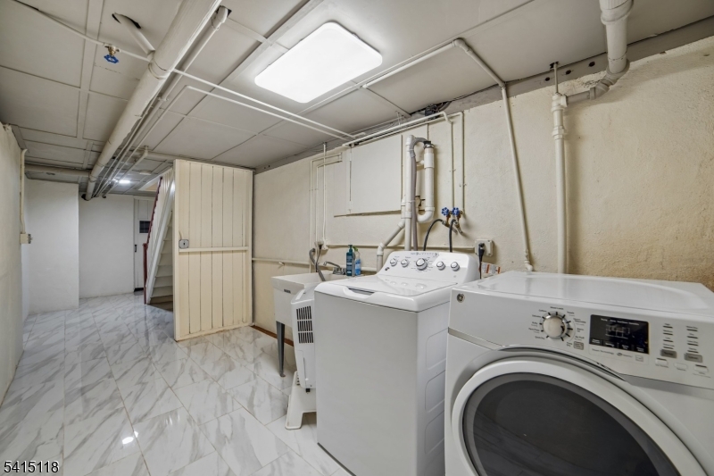 Deerfield - Residential Lease