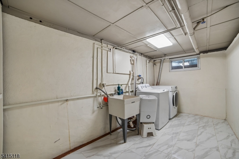 Deerfield - Residential Lease