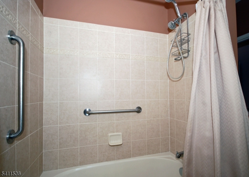 Four Seasons at Great Notch - Residential