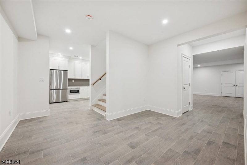 Hill Section - Residential