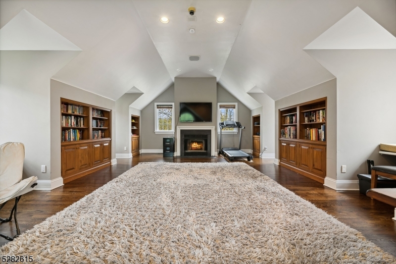 Cherry Valley Country Club - Residential