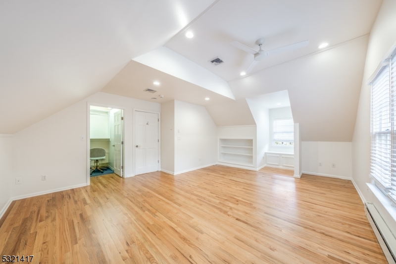 Brookrace - Residential