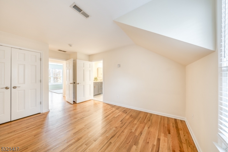 Brookrace - Residential