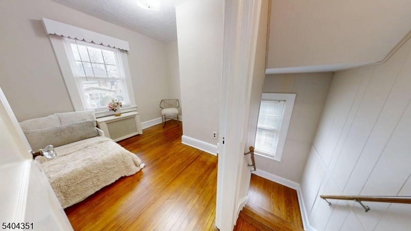 5 Points - Residential