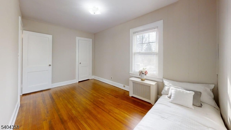 5 Points - Residential