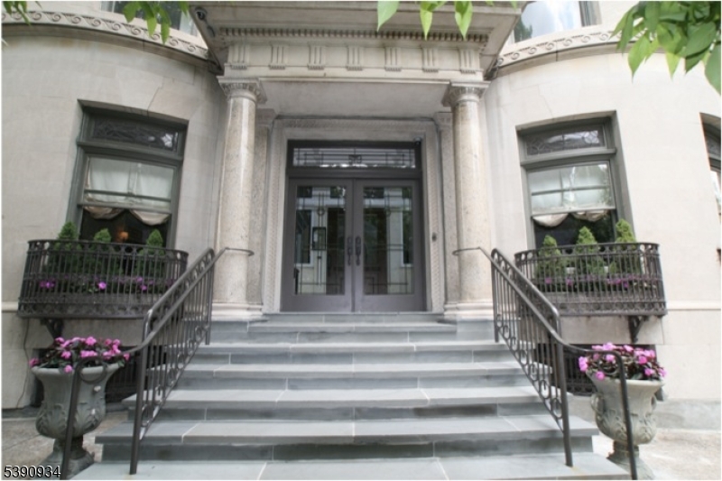 LPCCD - Commercial Lease