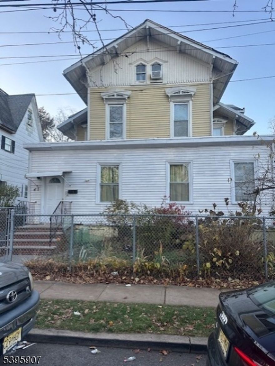 LOCATION! LOCATION! THIS MULTI UNIT 2FAM 3-STORY HOME ON LARGE LOT IN PRIME LOCATION, 5 MIN WALK TO TRAIN STATION, HAS 6 BEDROOMS, 4 BATHS. CONVENIENT TO ALL MAJOR TRANSPORTATION.