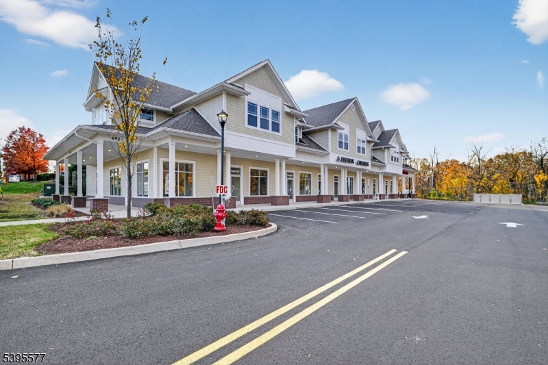 Hillsborough Crossing - Residential Lease