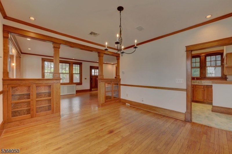 Pequannock Twp., New Jersey 07444, United States, 3 Bedrooms Bedrooms, ,2 BathroomsBathrooms,Residential,Active,160568