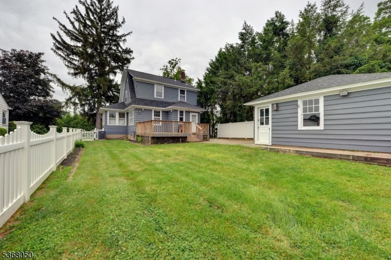 Pequannock Twp., New Jersey 07444, United States, 3 Bedrooms Bedrooms, ,2 BathroomsBathrooms,Residential,Active,160568