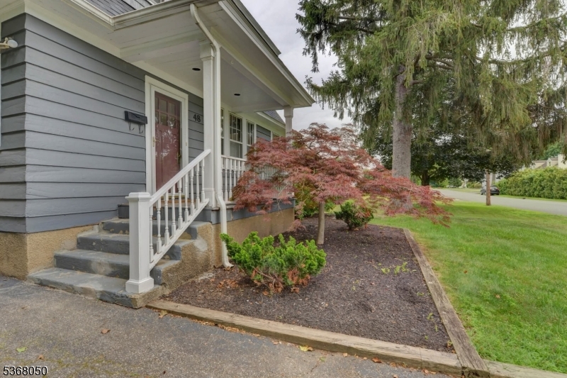 Pequannock Twp., New Jersey 07444, United States, 3 Bedrooms Bedrooms, ,2 BathroomsBathrooms,Residential,Active,160568