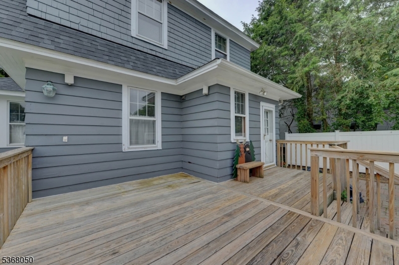 Pequannock Twp., New Jersey 07444, United States, 3 Bedrooms Bedrooms, ,2 BathroomsBathrooms,Residential,Active,160568