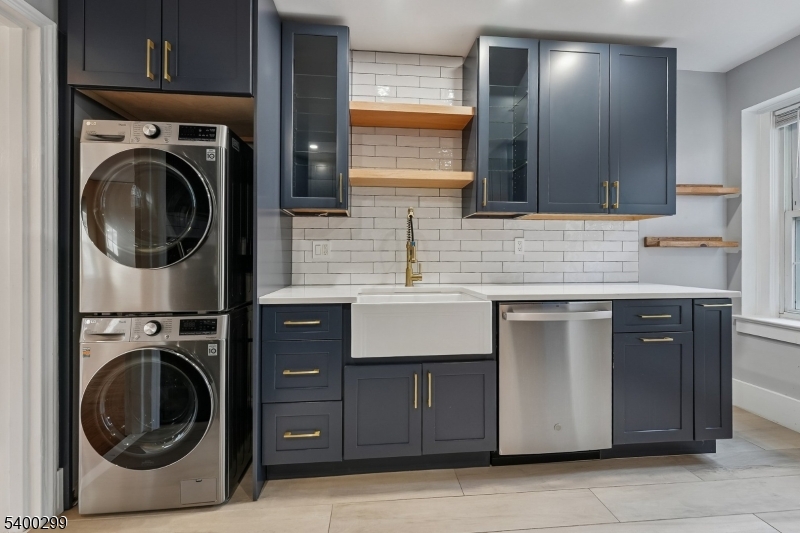 English Village - Residential