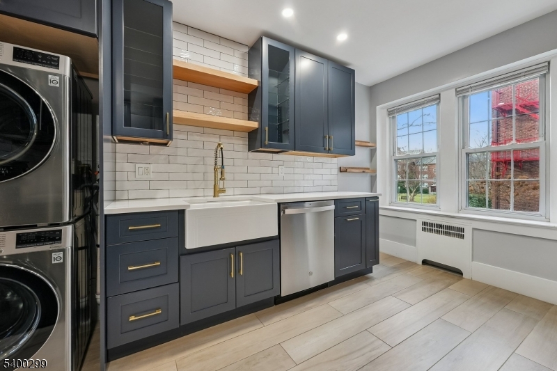 English Village - Residential