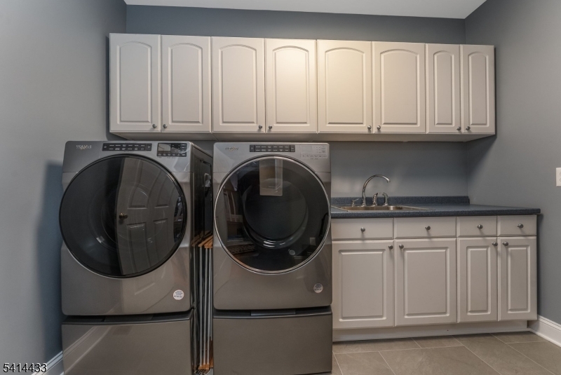 CRESTVIEW ESTATES - Residential