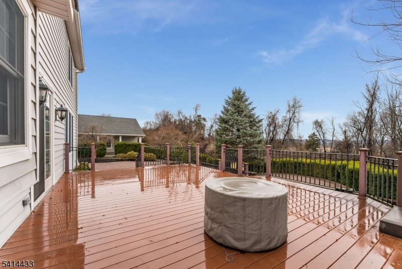 CRESTVIEW ESTATES - Residential