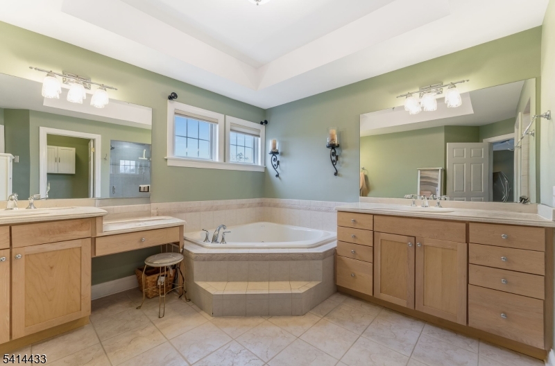 CRESTVIEW ESTATES - Residential