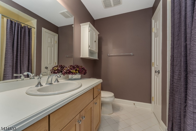 CRESTVIEW ESTATES - Residential