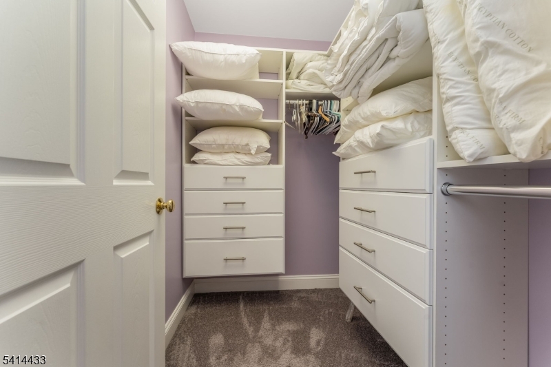 CRESTVIEW ESTATES - Residential