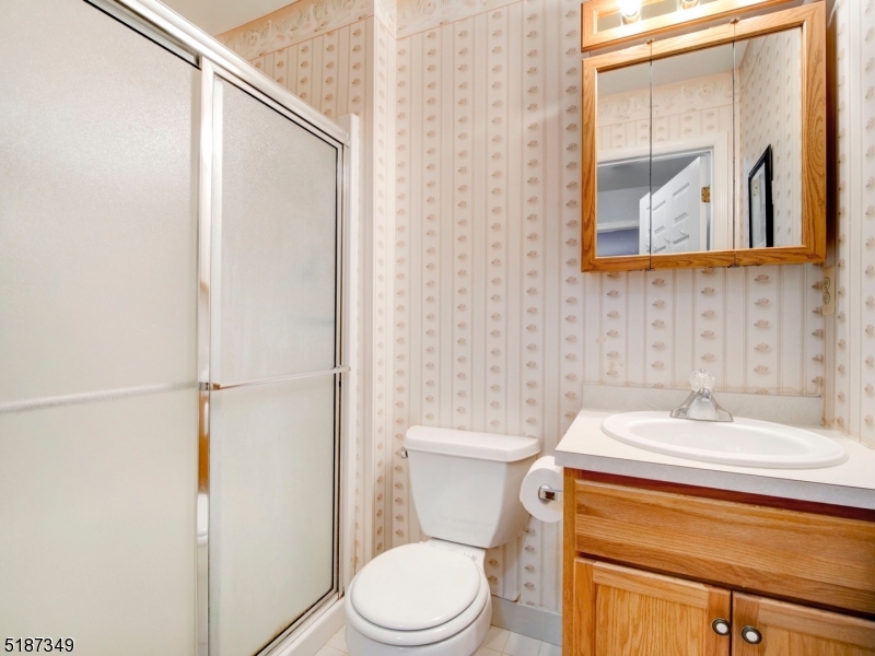 SEASONS GLEN - Residential