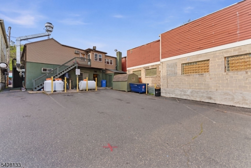 Downtown - Residential Lease