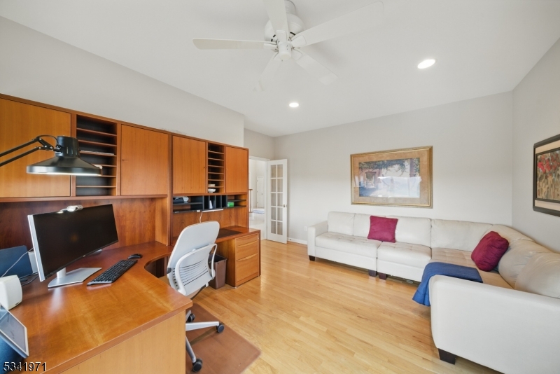 Cedar Gate - Residential