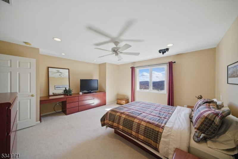 Cedar Gate - Residential