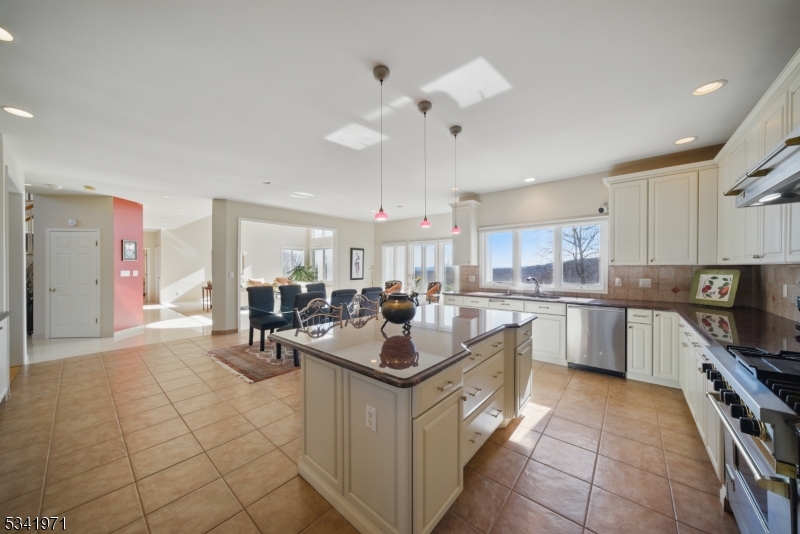 Cedar Gate - Residential