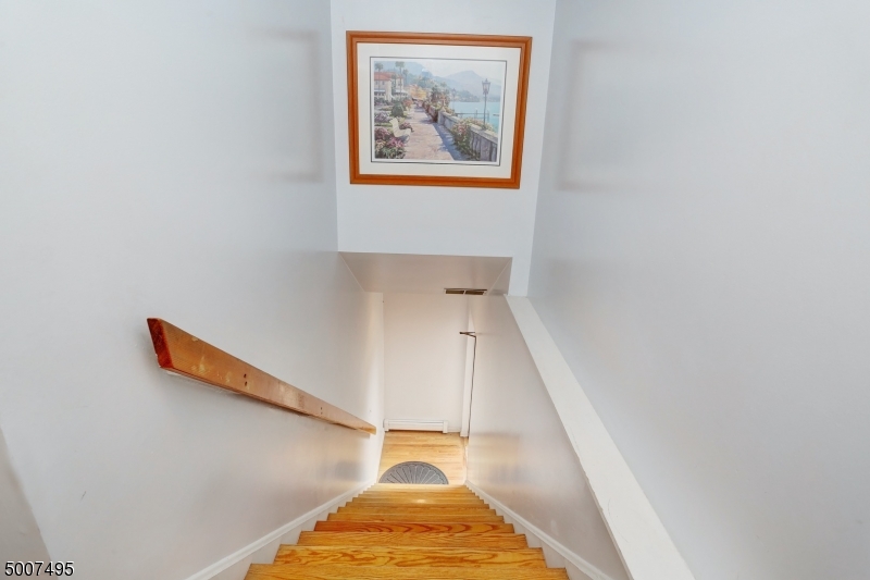 Lake Hiawatha - Residential Lease