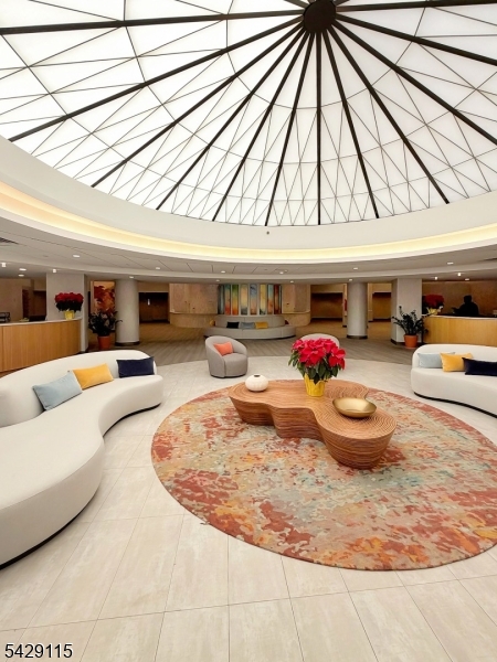 Crown View Manor - Residential