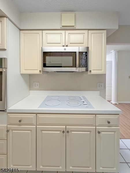 Crown View Manor - Residential