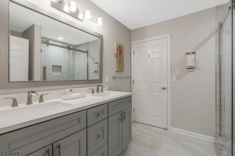 Amherst Mews - Residential